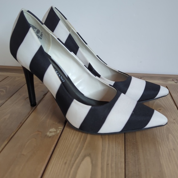 Black & White Striped Stiletto Pointed Toe Heels Pumps Goth Beetlejuice - Picture 5 of 11